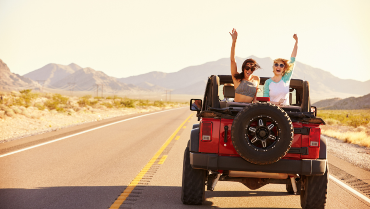Estate in viaggio: i migliori integratori per affrontare caldo, jet lag e stress