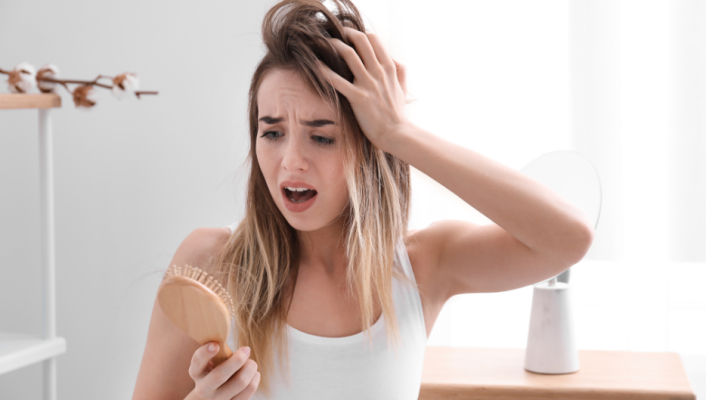 Capelli stressati dal sole? Ecco come curarli 